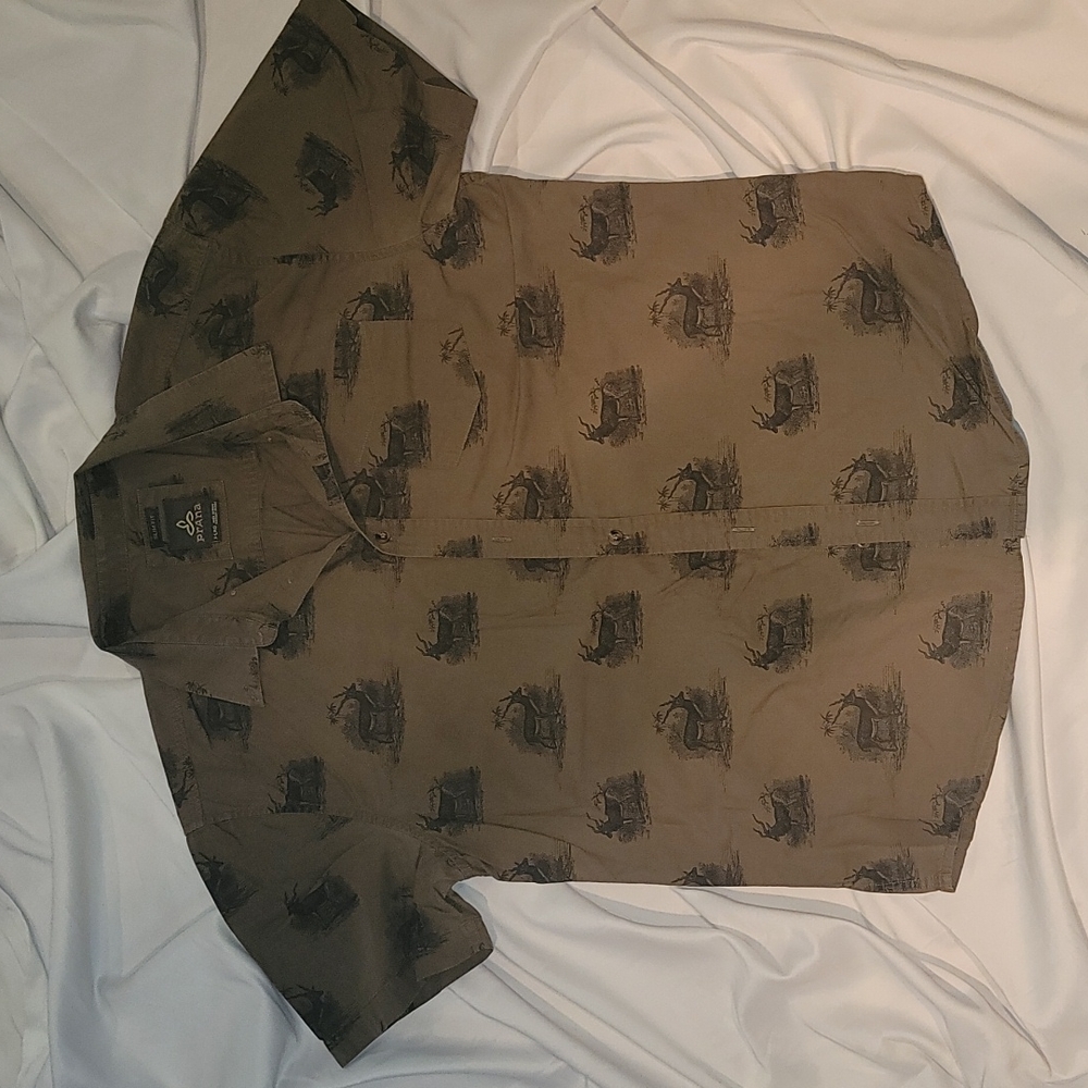 XL PRANA MEN'S OLIVE GREEN S/S BUTTON DOWN SHIRT